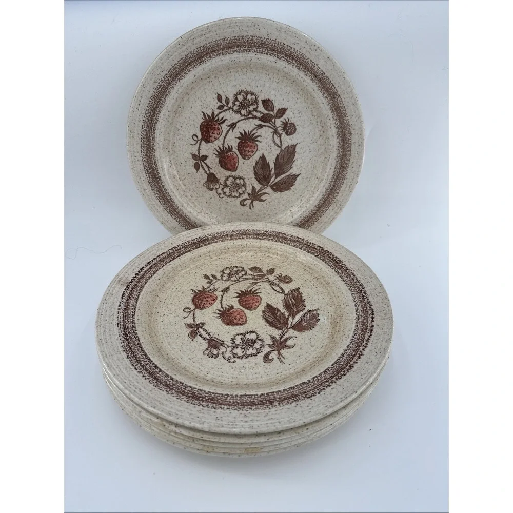 Vtg Lot of 2 Homer Laughlin Brown Speckled Strawberry 10.25